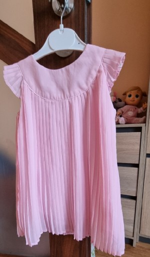 Zdjęcie oferty: Sukienka plisowana dla dziewczynki, r.92 różowa
