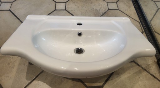 Zdjęcie oferty: Umywalka łazienkowa ceramiczna biała