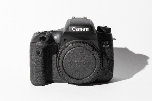 Zdjęcie oferty: Aparat Canon 760d