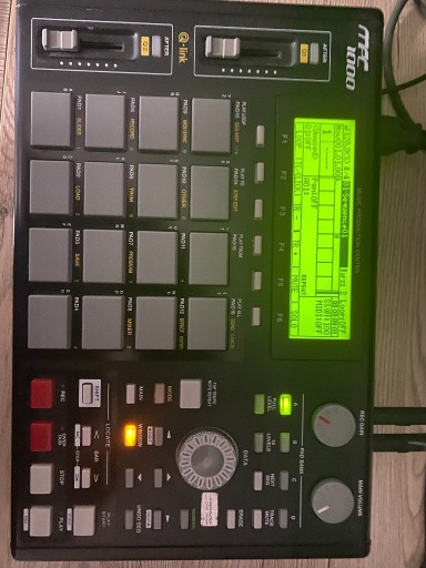 Zdjęcie oferty: Sampler Akai MPC 1000 