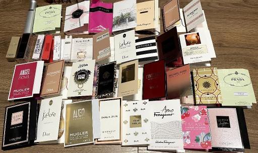 Zdjęcie oferty: Zestaw próbek oryginalnych perfum 36 szt