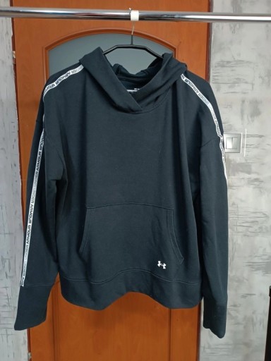 Zdjęcie oferty: Under Armour fajna cienka bluza roz M/L 