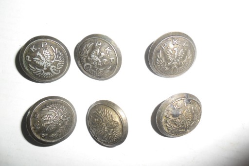 Zdjęcie oferty: 6 starych guzików metalowych PKP lata 1940/50 