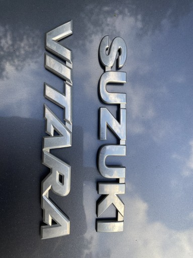 Zdjęcie oferty: Suzuki Vitara Emblemat Logo Napis