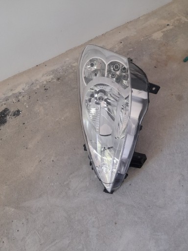 Zdjęcie oferty: Lewa lampa przód Peugeot Partner lift 