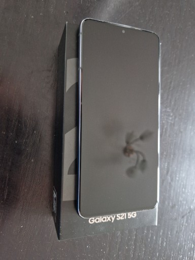 Zdjęcie oferty: Samsung Galaxy S21 5G 8/128GB STAN BARDZO DOBRY