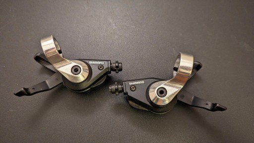 Zdjęcie oferty: Manetki Shimano STX RC SL-MC38 (3x8)