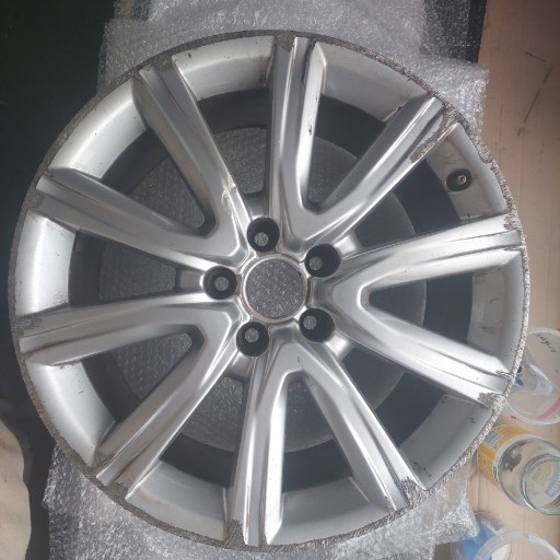 Zdjęcie oferty: Felga Aluminiowa Audi 18 cali ET 39