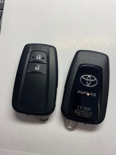 Zdjęcie oferty: Kluczyk Smart key RAV4 B2T2K2R 2przyciski 433mhz