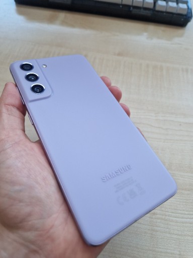 Zdjęcie oferty: Samsung s21 FE 8/256 Fioletowy - Stan Perfekcyjny. 