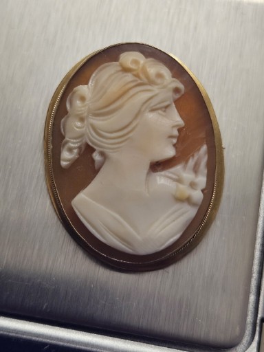 Zdjęcie oferty: Złota zawieszka Kamea 750 - 5,37 g