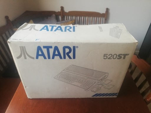 Zdjęcie oferty: Komputer Atari 520 STf