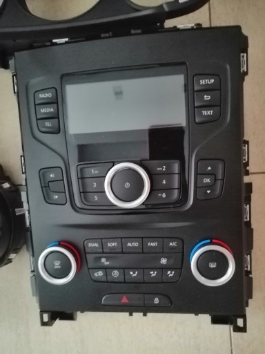 Zdjęcie oferty: Radio (konsola centralna) Renault Megane IV