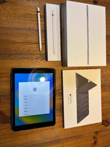 Zdjęcie oferty: Tablet Apple iPad Pro 9,7 Wi-Fi i Komorkowy 128 GB Szary