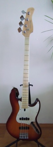 Zdjęcie oferty: SIRE MARCUS MILLER V7 Swamp Ash 4 TS - 2ND GEN BDB