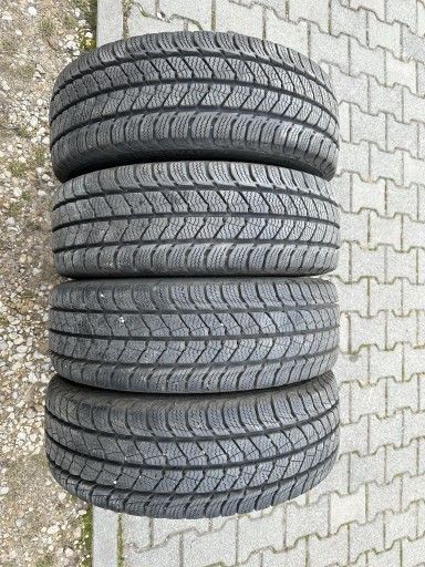 Zdjęcie oferty: 4x Opony Uniroyal SnowMax3 205/65r16C 107/105 T 