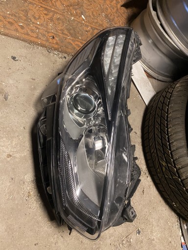 Zdjęcie oferty: Lampa Ford S-max prawa