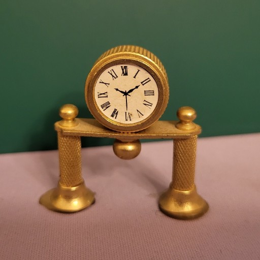 Zdjęcie oferty: Miniatury dollhouse świecznik lampa naftowa zegar