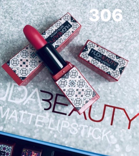 Zdjęcie oferty: HUDA Beauty odcień 306 szminka pomadka