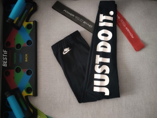 Zdjęcie oferty: Legginsy sportowe Nike rozmiar S 