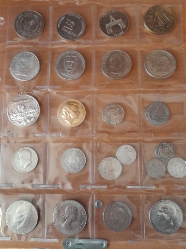 Zdjęcie oferty: Zestaw monet i medali , w tym srebro