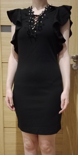 Zdjęcie oferty: Nowa sukienka wiązana mała czarna perełki 38 metka