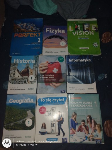 Zdjęcie oferty: Książki do szkoły średniej 1 klasa