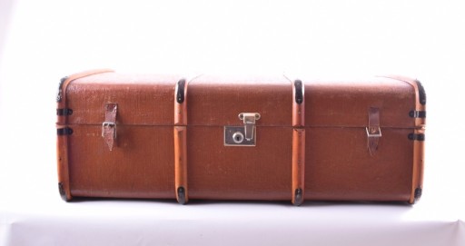 Zdjęcie oferty: Walizka, kufer podróżny stary duży 92 x54x34cm