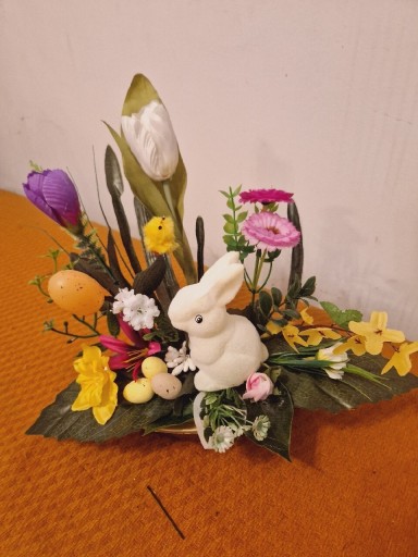 Zdjęcie oferty: stroik wielkanocny żonkile żółty króliczek na stół
