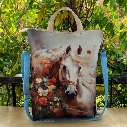 Zdjęcie oferty: Torba-plecak wodoodporna White Horse in Flowers