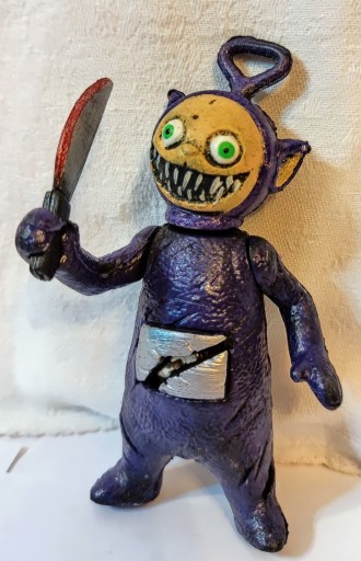 Zdjęcie oferty: Figurka Teletubiś w wersji zombie, z PCV , 12,5cm