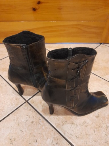 Zdjęcie oferty: Buty zimowe damskie rozmiar 39