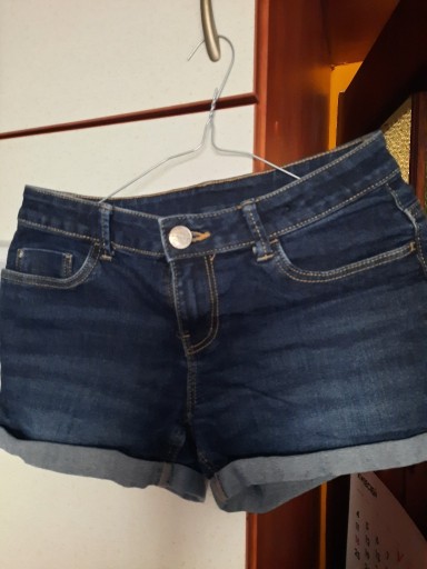 Zdjęcie oferty: spodenki krótkie  jeans