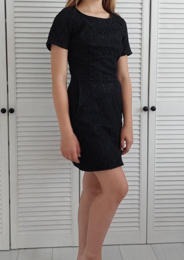 Zdjęcie oferty: Piękna elegancka Sukienka czarna 12 lat + r. XXS
