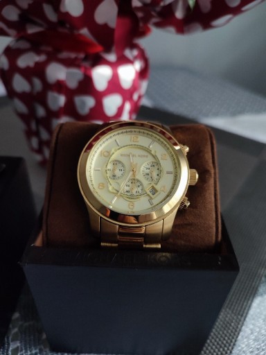 Zdjęcie oferty: Michael Kors Model MK8077