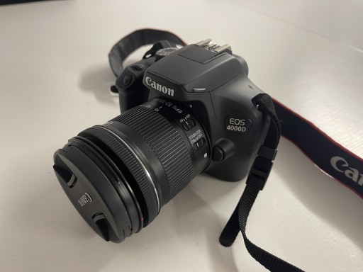 Zdjęcie oferty: Aparat Canon EOS 4000D stan idealny dokup obiektyw