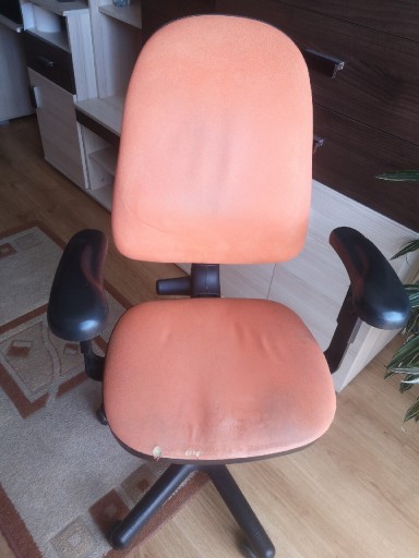 Zdjęcie oferty: Krzesło biurowe do renowacji