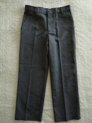 Zdjęcie oferty: Eleganckie szare spodnie wizytowe w kant 116 - 122