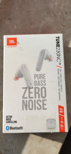 Zdjęcie oferty: Słuchawki douszne JBL Tune 230 białe 