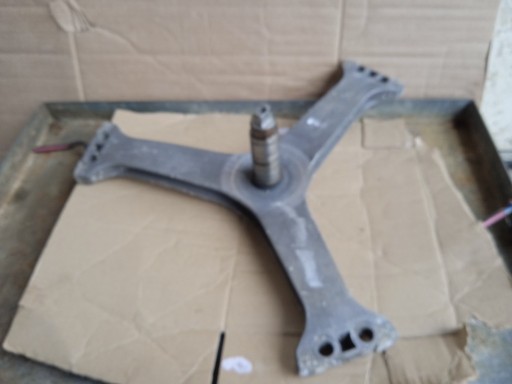 Zdjęcie oferty: Hotpoint Ariston KRZYŻAK BĘBNA 