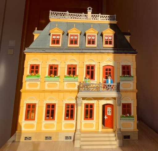 Zdjęcie oferty: Domek dla lalek Playmobil nr 5301