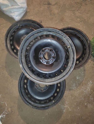 Zdjęcie oferty: Felgi stalowe Volvo Ford 5x108 et52.5 r16