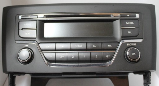 Zdjęcie oferty: RADIO  RENAULT  USB  AUX  CDMP3 BLUETOOTH SPRAWNE