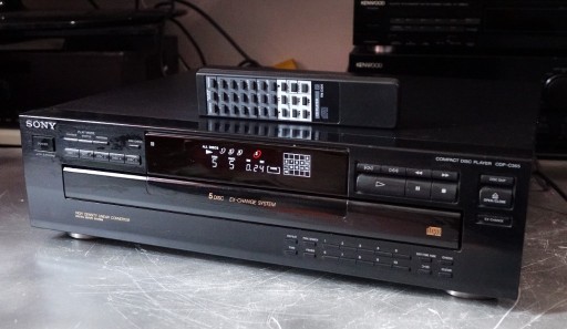 Zdjęcie oferty: Odtwarzacz CD SONY CDP C 365+pilot