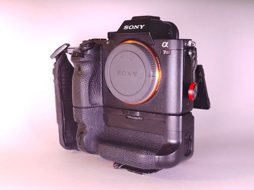 Zdjęcie oferty: Sony a7r II stan igła, przebieg 3172 + akcesoria