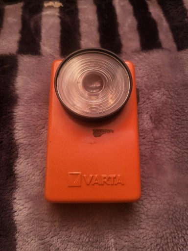 Zdjęcie oferty: Varta Latarka PRl, Dobry stan