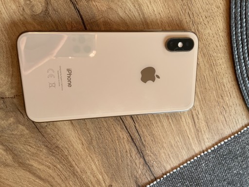 Zdjęcie oferty: iPhone xs Gold 64 GB 