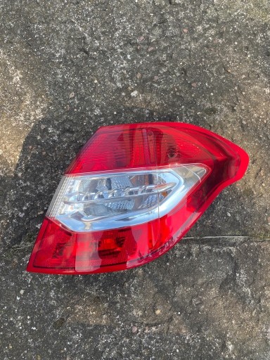 Zdjęcie oferty: Lampa tył prawa Citroen C4 II 2010-