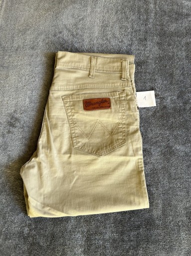 Zdjęcie oferty: Jeansy wrangler texas w32 L34