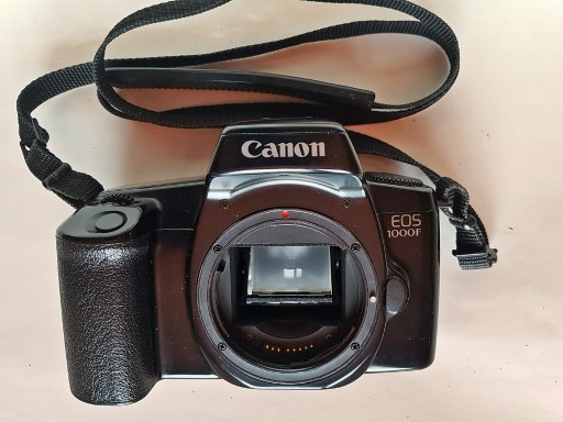 Zdjęcie oferty: 1. Canon  EOS 1000 F  -  Korpus